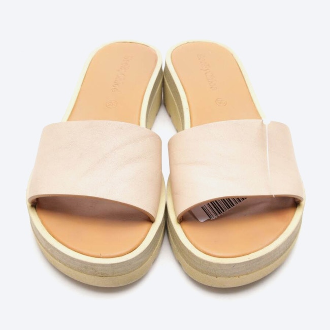 Image 2 of Sandals EUR 35 Peach in color Yellow | Vite EnVogue