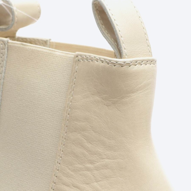Image 5 of Chelsea Boots EUR 42 Beige in color White | Vite EnVogue
