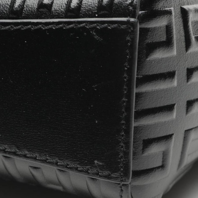 Image 9 of Crossbody Bag Black in color Black | Vite EnVogue