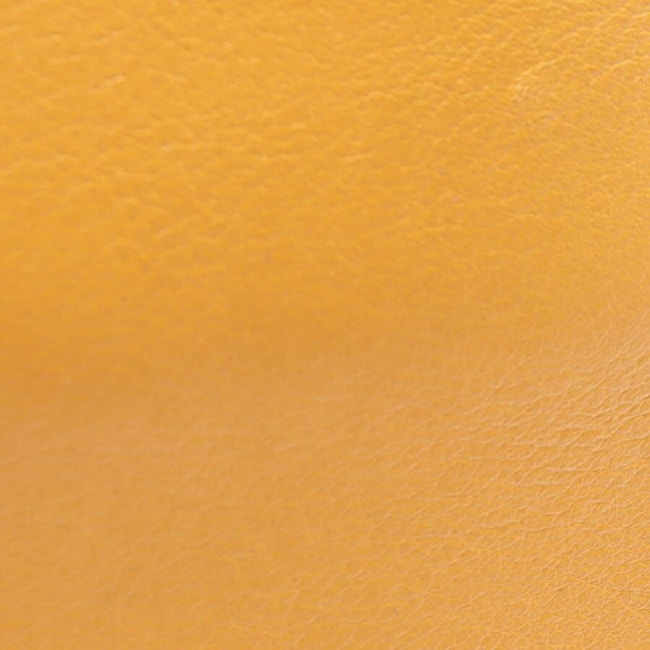 Image 9 of Shoulder Bag Orange in color Orange | Vite EnVogue