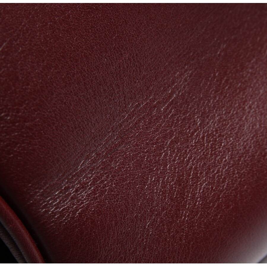 Image 10 of Rajah Tiger Shoulder Bag Bordeaux in color Red | Vite EnVogue