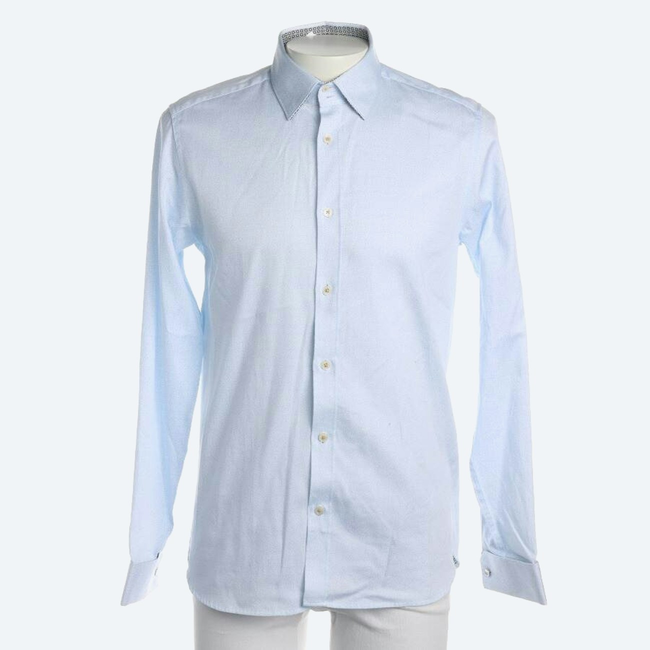 Image 1 of Casual Shirt 15.5 Light Blue in color Blue | Vite EnVogue