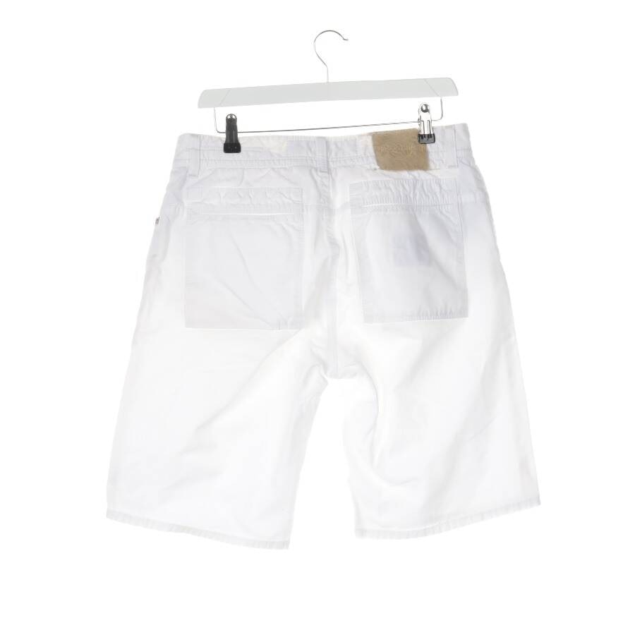 Image 2 of Shorts W34 White in color White | Vite EnVogue