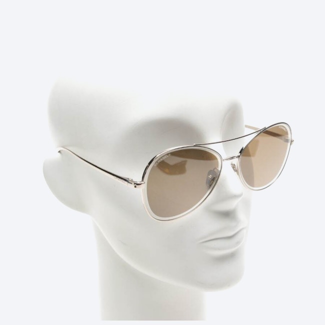 Image 2 of 4260 Sunglasses Gold in color Metallic | Vite EnVogue