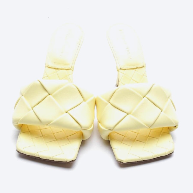 Image 2 of Heeled Sandals EUR 36 Yellow in color Yellow | Vite EnVogue