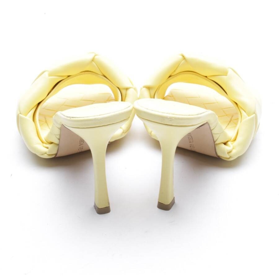 Image 3 of Heeled Sandals EUR 36 Yellow in color Yellow | Vite EnVogue