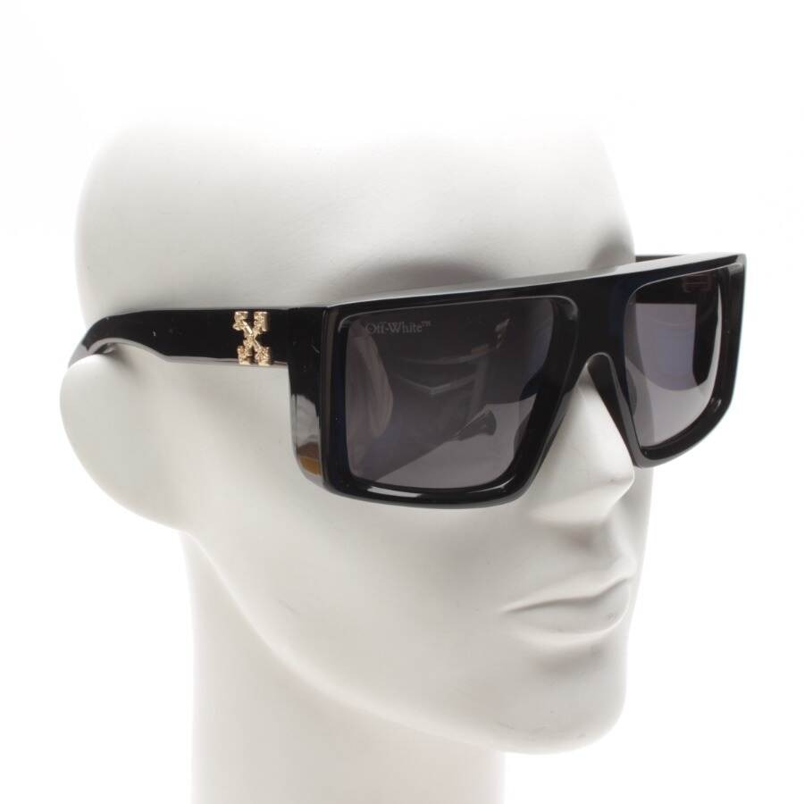 Image 2 of OERI004 Sunglasses Black in color Black | Vite EnVogue