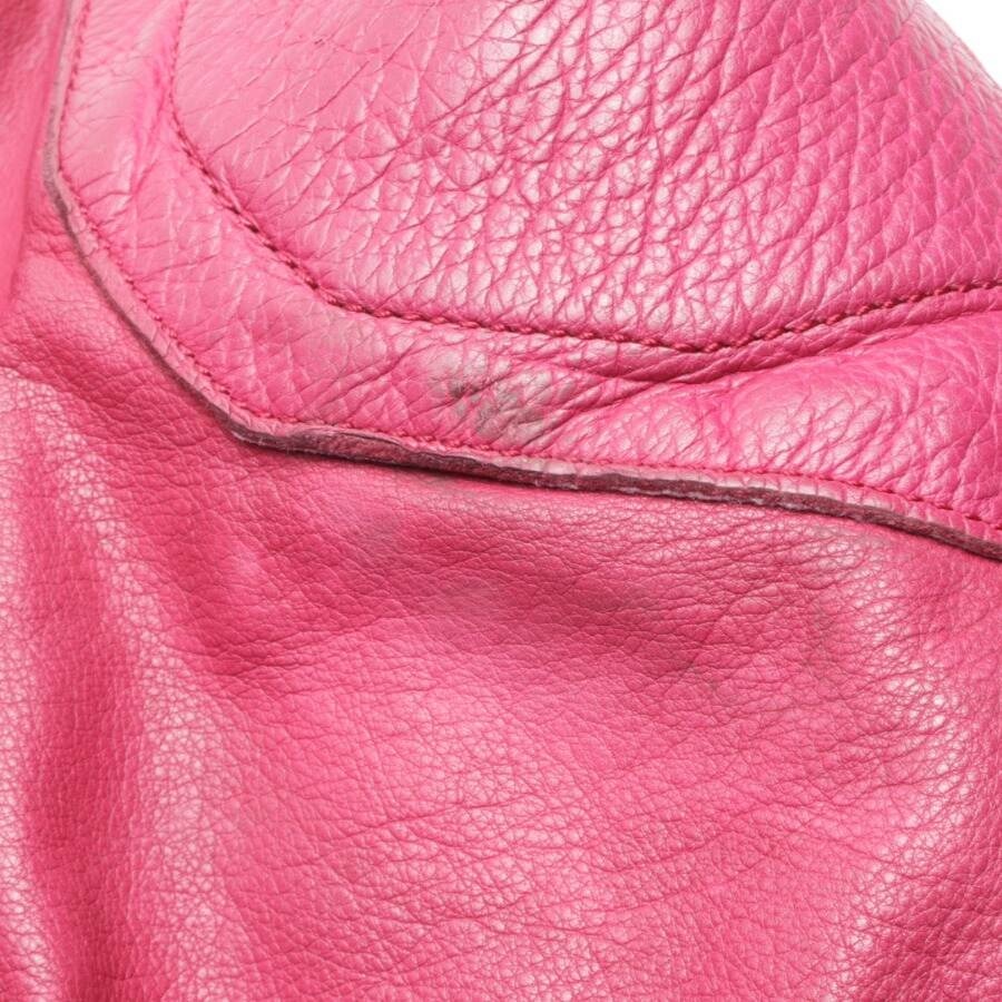 Bild 10 von Schultertasche Himbeere in Farbe Rosa | Vite EnVogue