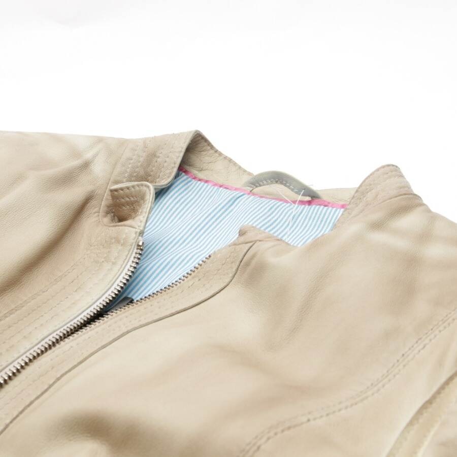 Image 3 of LeatherJacket 42 Beige in color White | Vite EnVogue