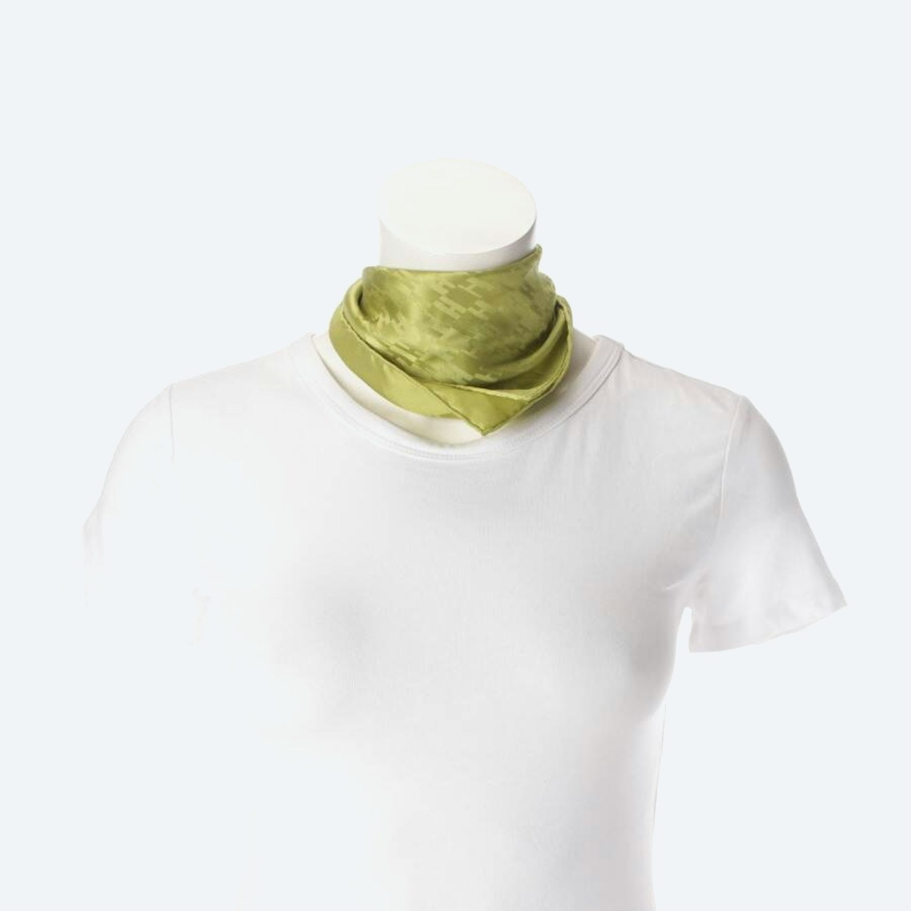 Image 1 of Silk Carré Light Green in color Green | Vite EnVogue