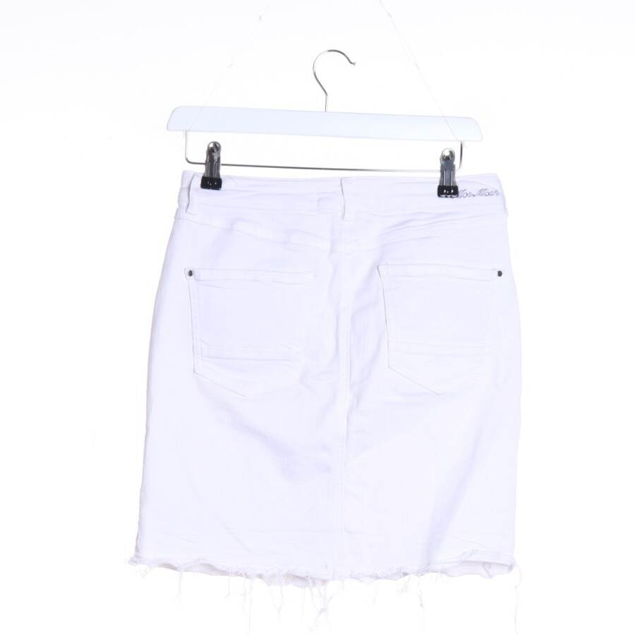 Image 2 of Skirt W26 White in color White | Vite EnVogue