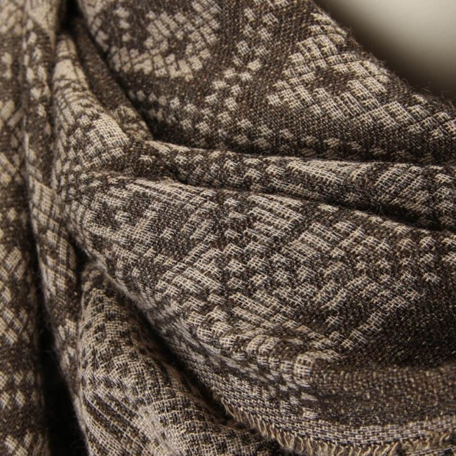 Image 2 of Shawl Brown in color Brown | Vite EnVogue