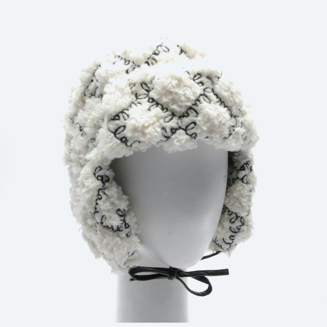 Image 1 of Winter Cap White in color White | Vite EnVogue