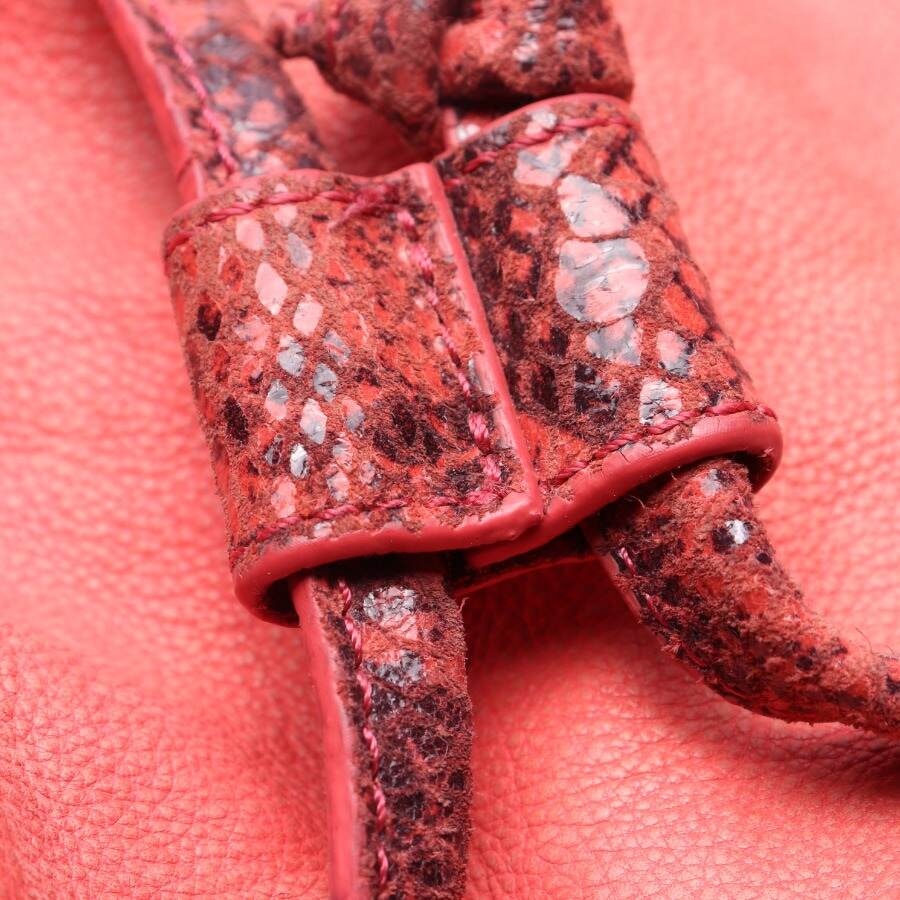 Image 6 of Shoulder Bag Raspberry in color Pink | Vite EnVogue