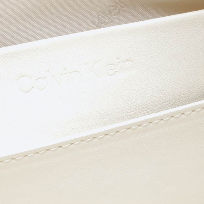 Image 6 of Shoulder Bag Cream in color White | Vite EnVogue