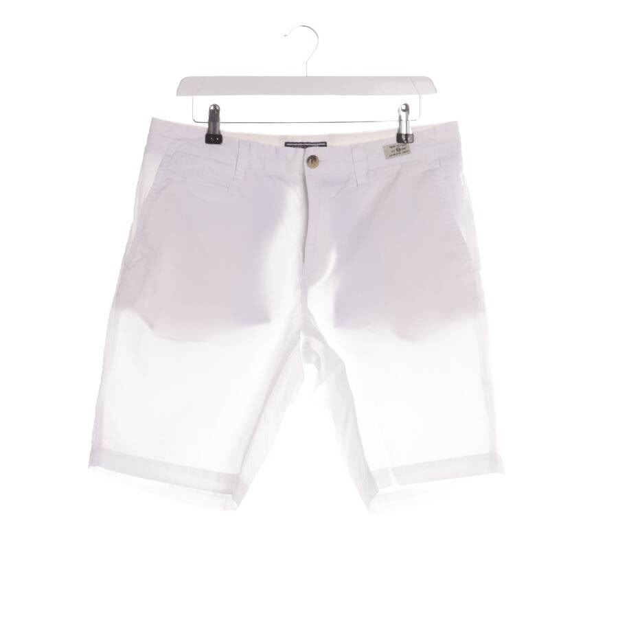 Image 1 of Shorts W33 White in color White | Vite EnVogue