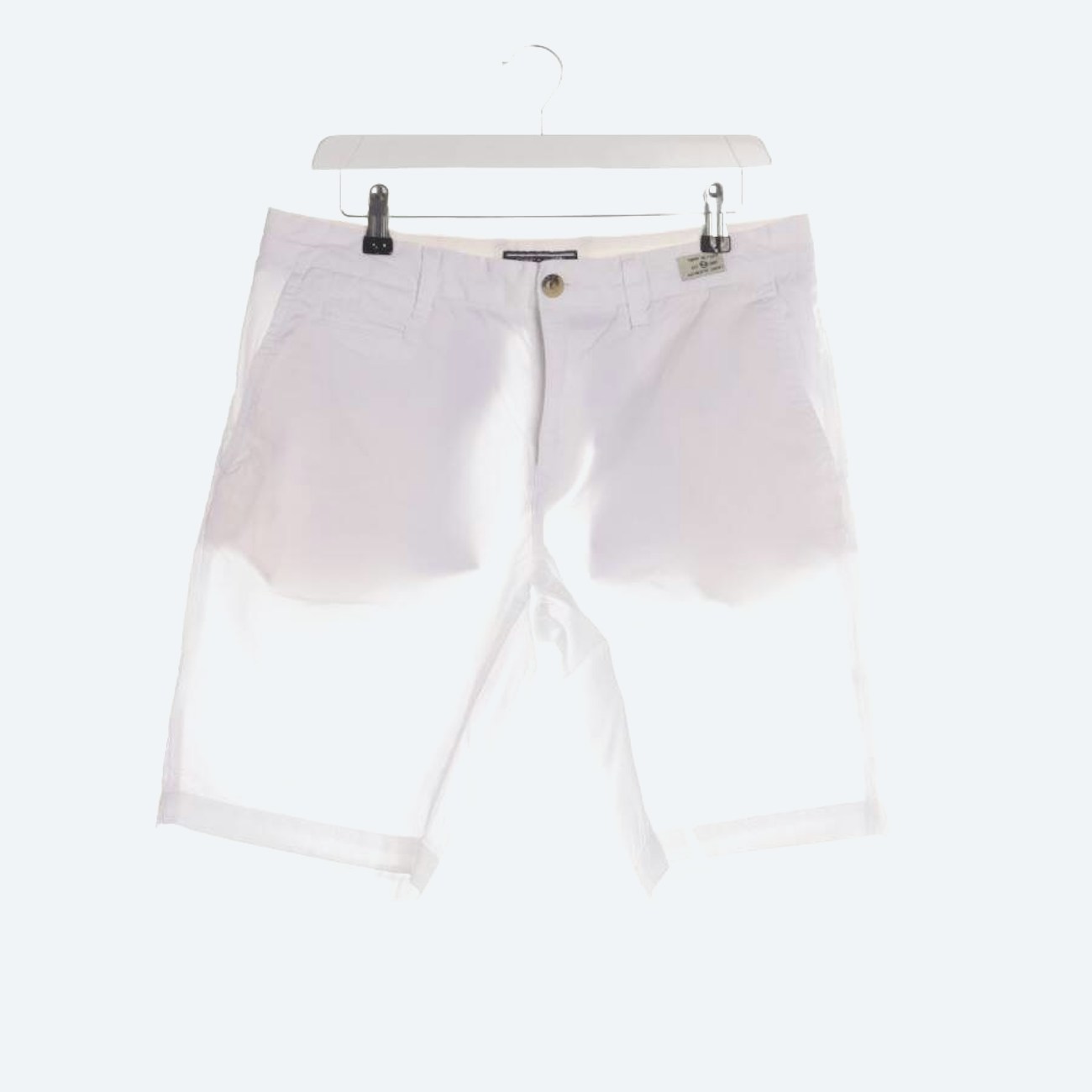 Image 1 of Shorts W33 White in color White | Vite EnVogue