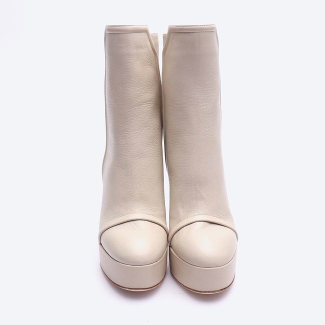 Image 2 of Ankle Boots EUR 37.5 Beige in color White | Vite EnVogue