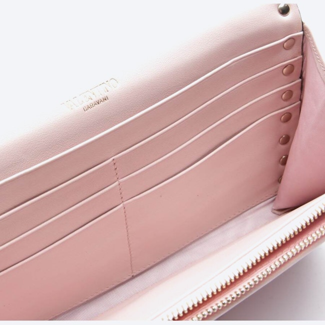 Image 5 of Rockstud Wallet on Chain Pink in color Pink | Vite EnVogue