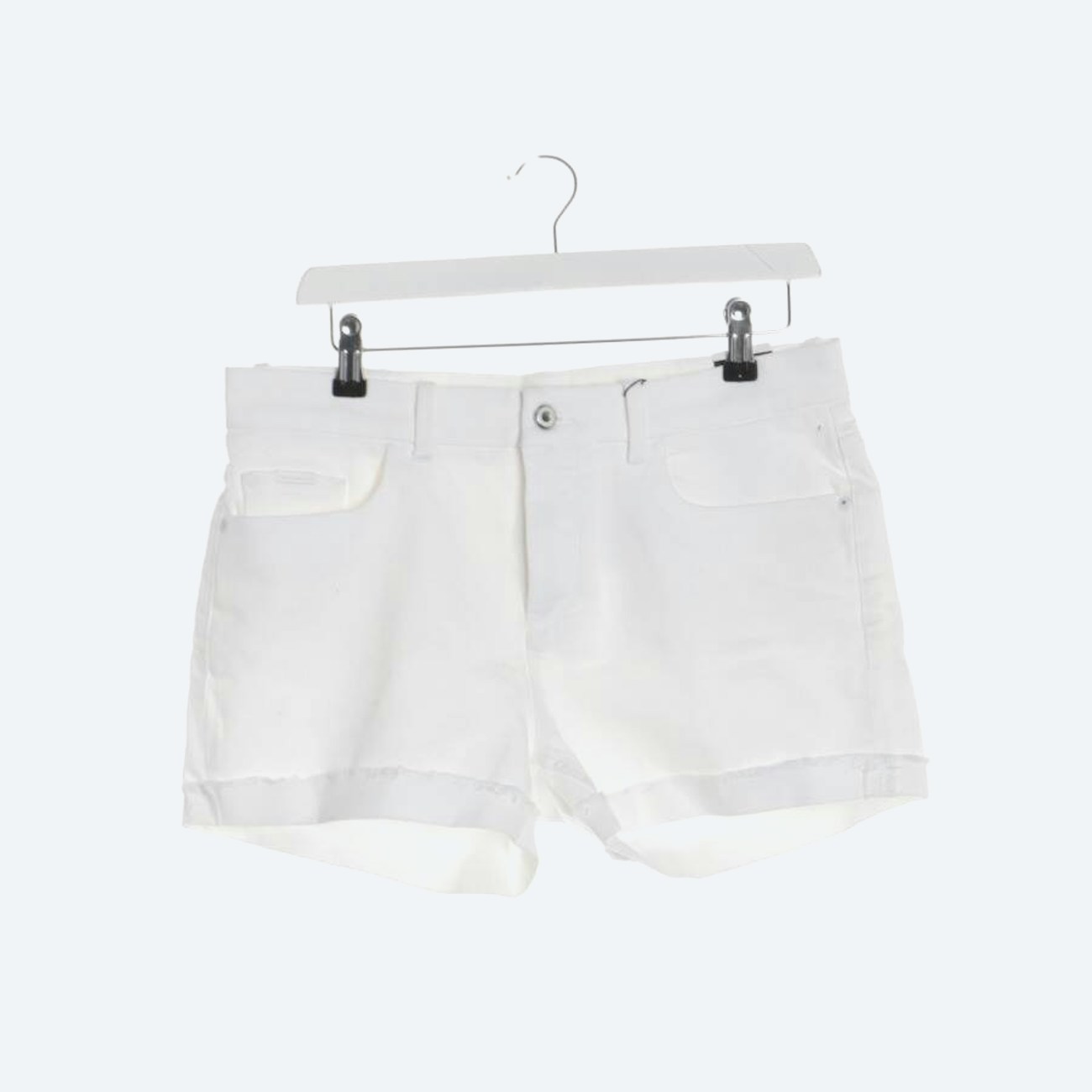 Image 1 of Shorts W30 White in color White | Vite EnVogue