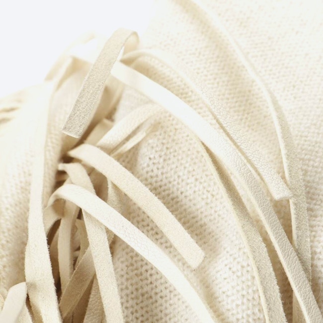 Image 3 of Scarf Beige in color White | Vite EnVogue