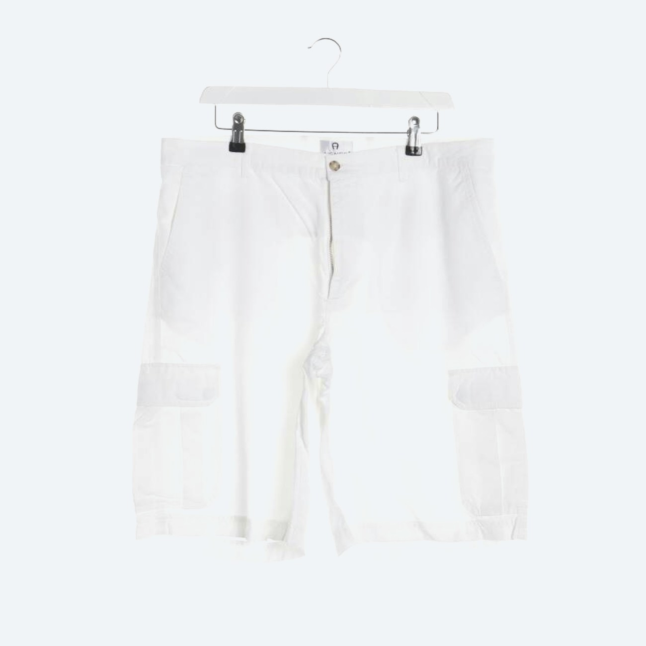 Image 1 of Shorts 54 White in color White | Vite EnVogue