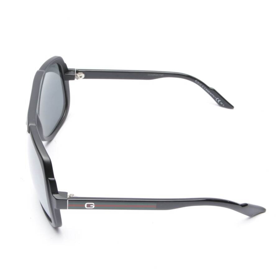Image 3 of GG1622 Sunglasses Black in color Black | Vite EnVogue