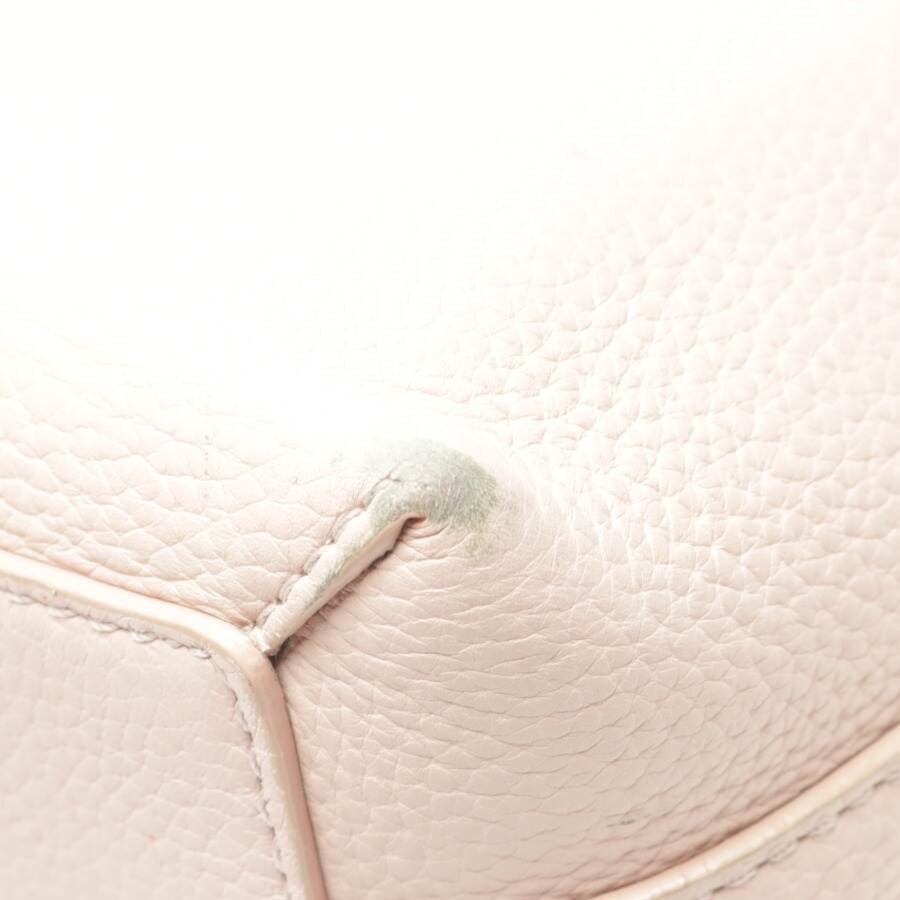 Image 7 of Shoulder Bag Light Pink in color Pink | Vite EnVogue