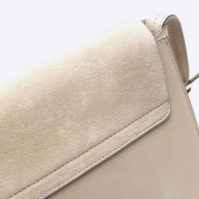 Image 9 of Faye medium Shoulder Bag Beige in color White | Vite EnVogue