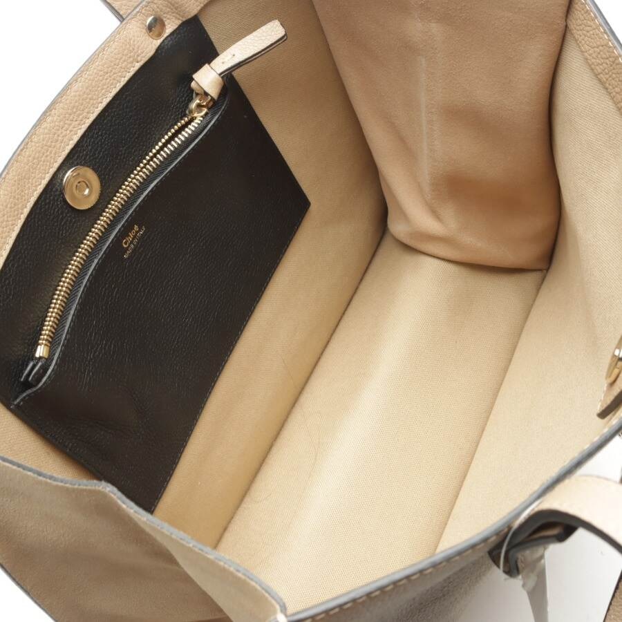 Image 5 of Faye Medium Shoulder Bag Beige in color White | Vite EnVogue
