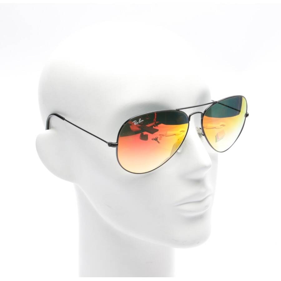Image 2 of Aviator Sunglasses Black in color Black | Vite EnVogue