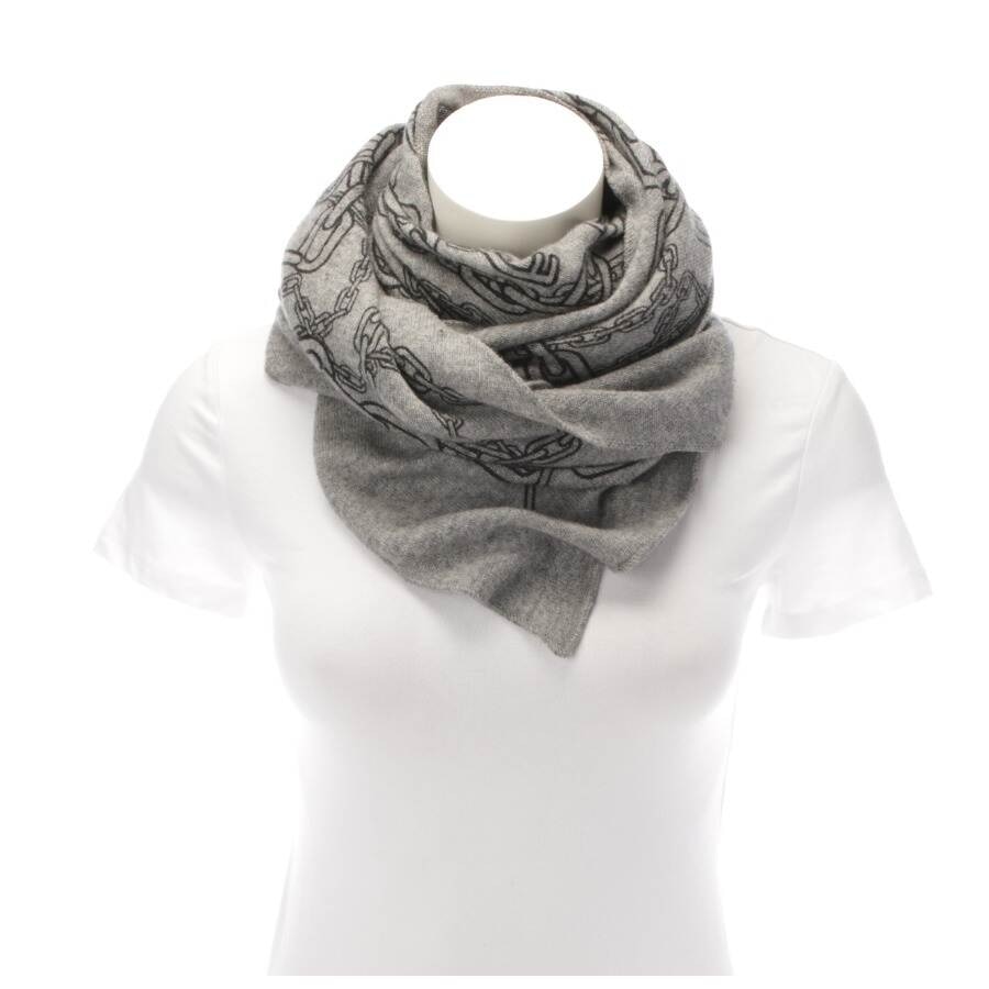 Image 1 of Scarf Gray in color Gray | Vite EnVogue