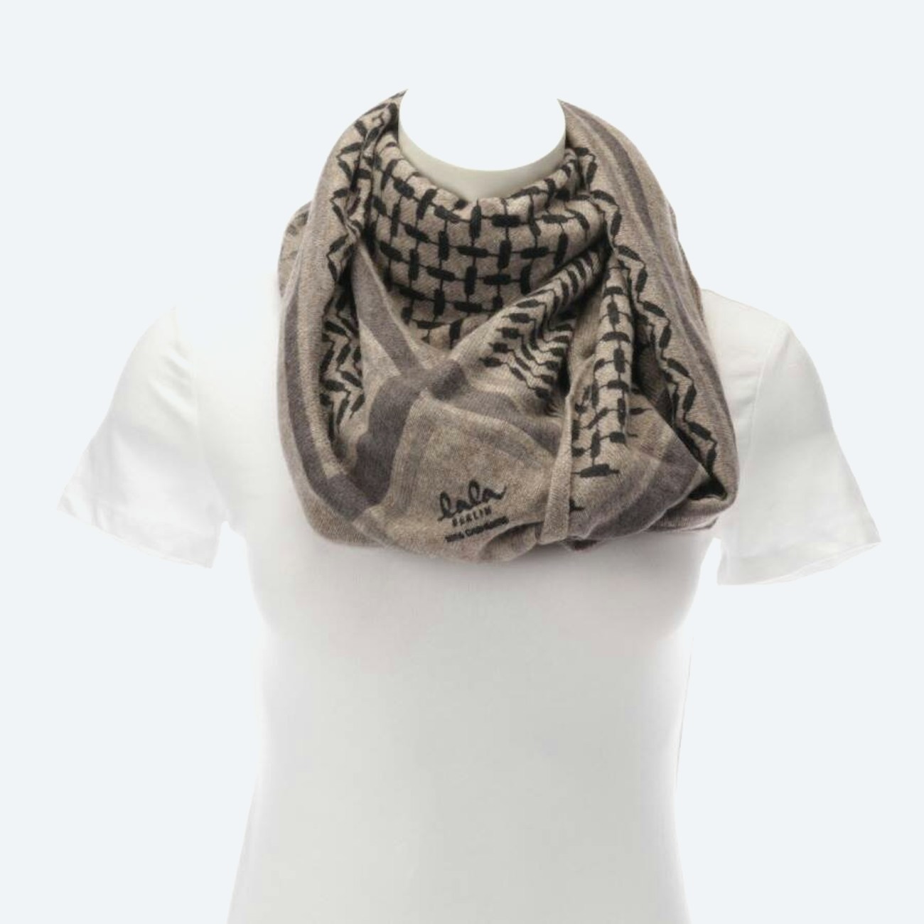 Image 1 of Cashmere Scarf Brown in color Brown | Vite EnVogue