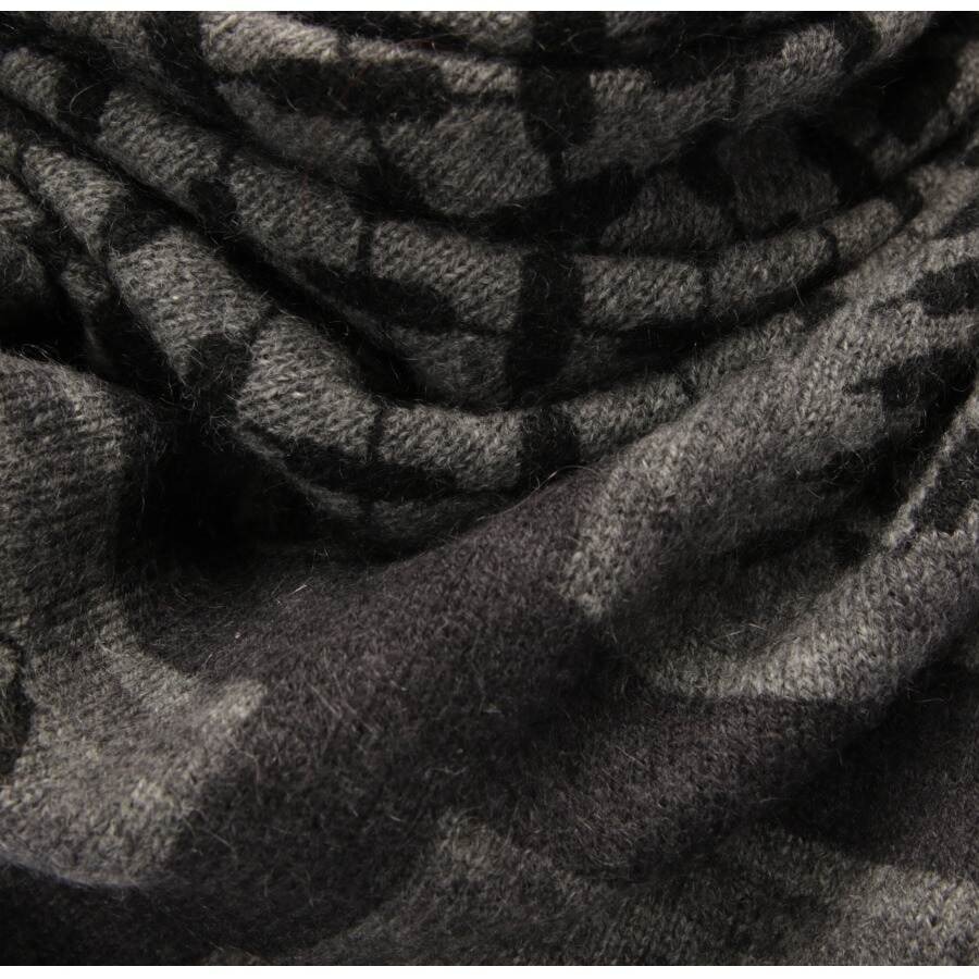 Image 2 of Cashmere Scarf Gray in color Gray | Vite EnVogue