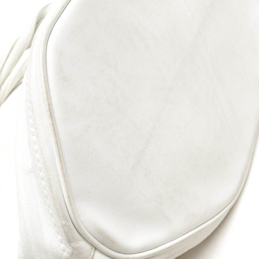 Bild 8 von Schultertasche Weiß in Farbe Weiß | Vite EnVogue