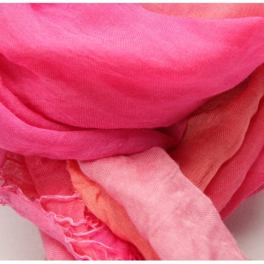 Image 2 of Shawl Raspberry in color Pink | Vite EnVogue