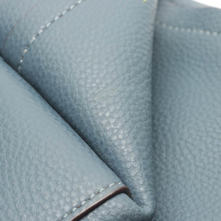 Image 6 of Shoulder Bag Blue in color Blue | Vite EnVogue