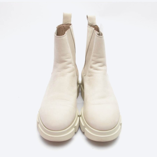 Image 2 of Chelsea Boots EUR 41 Beige in color White | Vite EnVogue