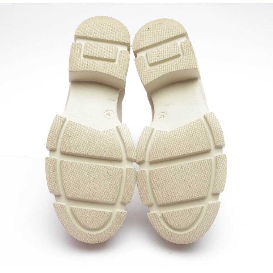 Image 4 of Chelsea Boots EUR 41 Beige in color White | Vite EnVogue