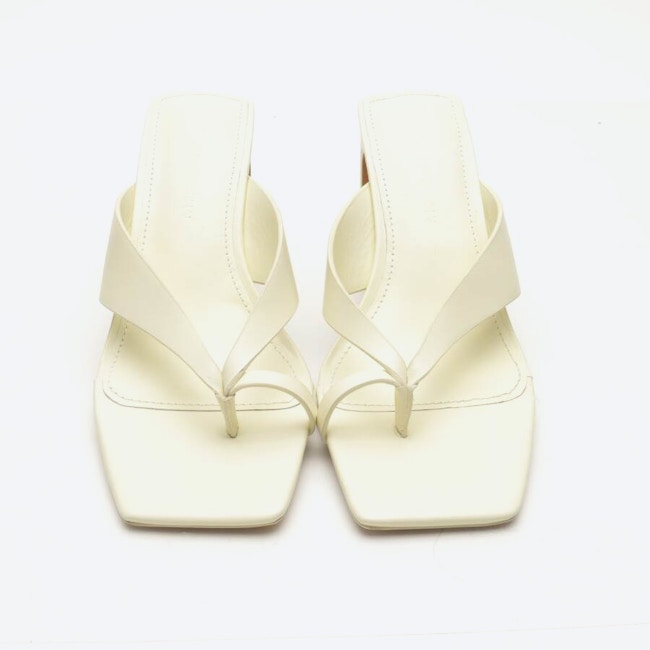 Image 2 of Heeled Sandals EUR 37 Pastel Yellow in color Yellow | Vite EnVogue