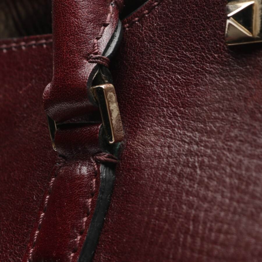 Image 11 of Rockstud Handbag Bordeaux in color Red | Vite EnVogue