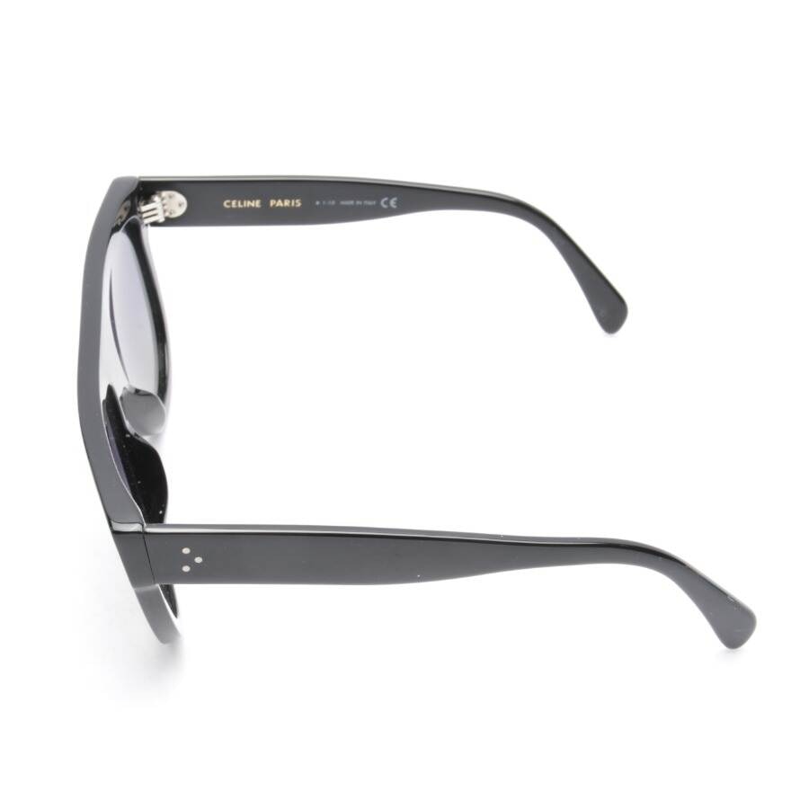 Image 3 of CL4001 Sunglasses Black in color Black | Vite EnVogue