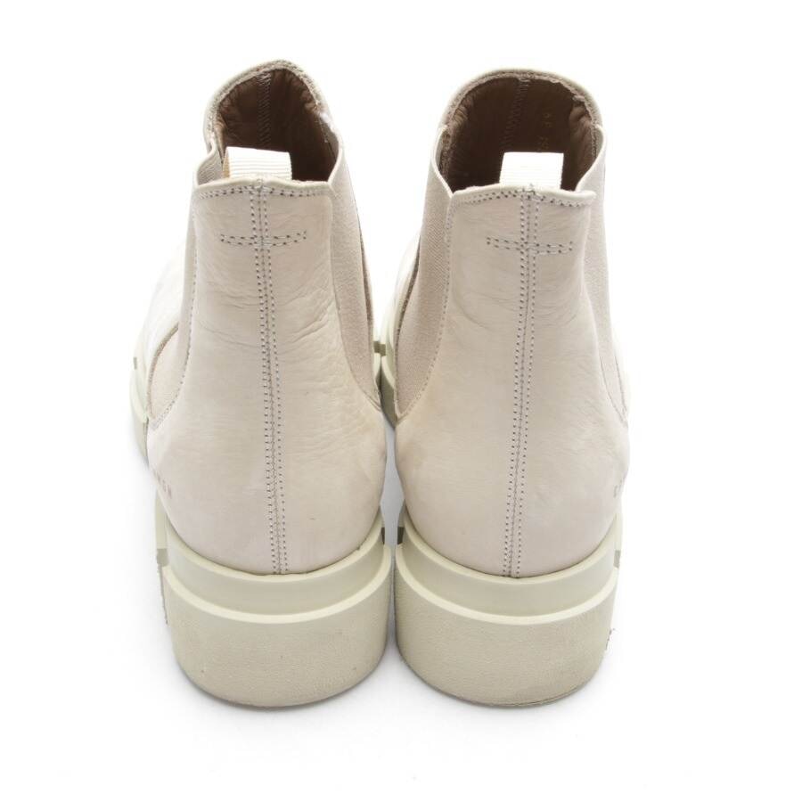 Image 3 of Chelsea Boots EUR 39 Beige in color White | Vite EnVogue