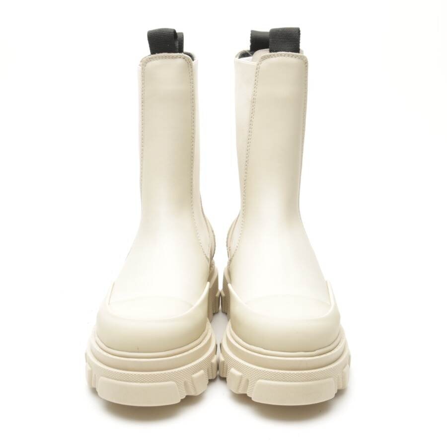 Image 2 of Ankle Boots EUR 37 Beige in color White | Vite EnVogue