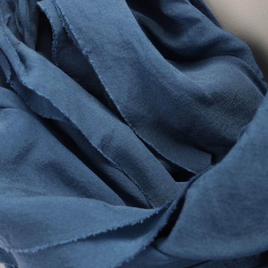 Image 2 of Silk Schawl Blue in color Blue | Vite EnVogue