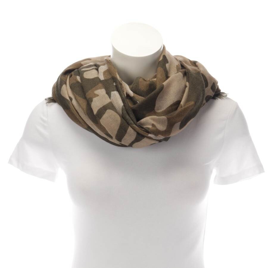 Image 1 of Shawl Camouflage in color Green | Vite EnVogue