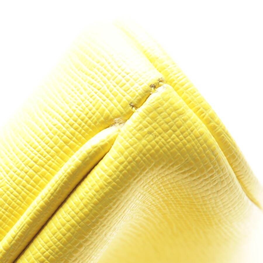 Image 4 of Evening Bag Yellow in color Yellow | Vite EnVogue