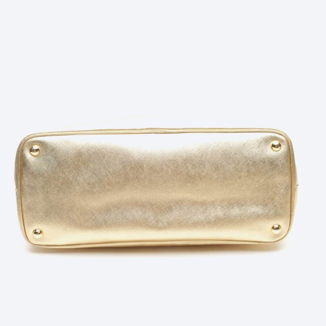 Image 3 of Handbag Gold in color Metallic | Vite EnVogue