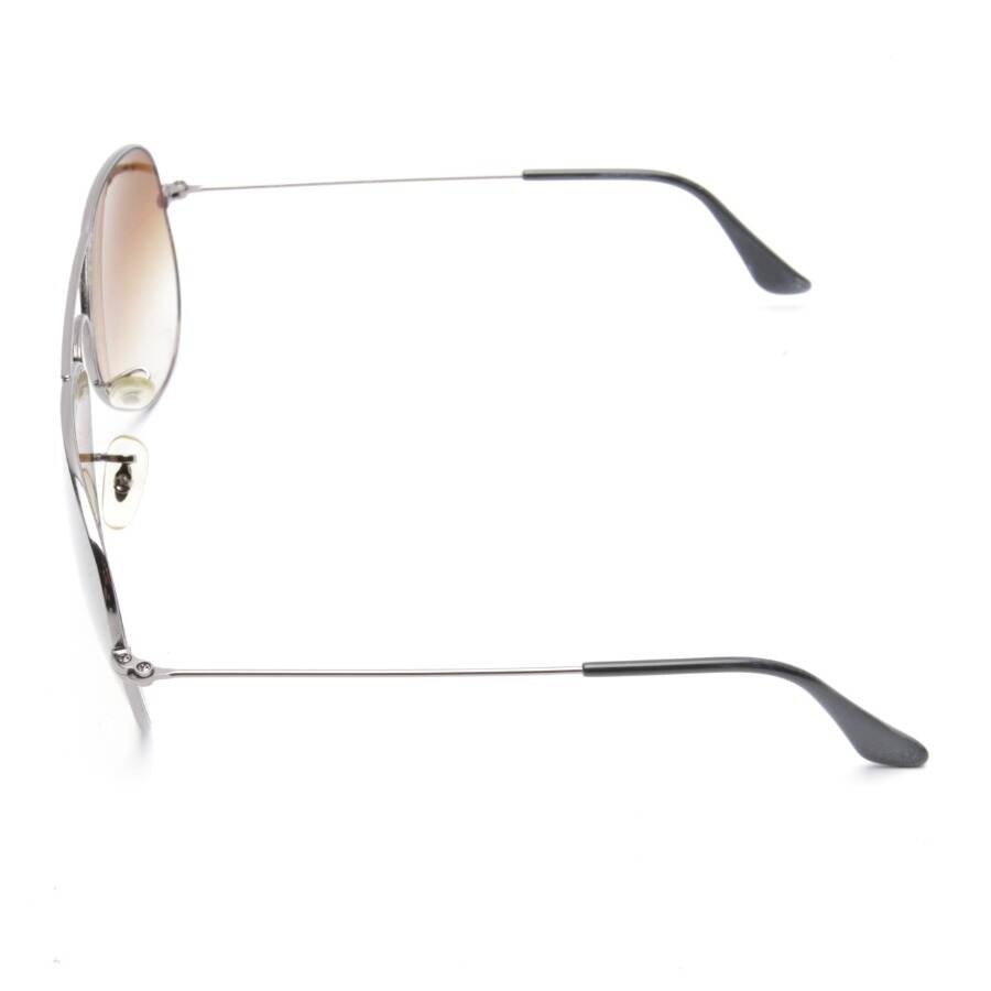 Image 3 of RB3025 Sunglasses Dark Gray in color Gray | Vite EnVogue