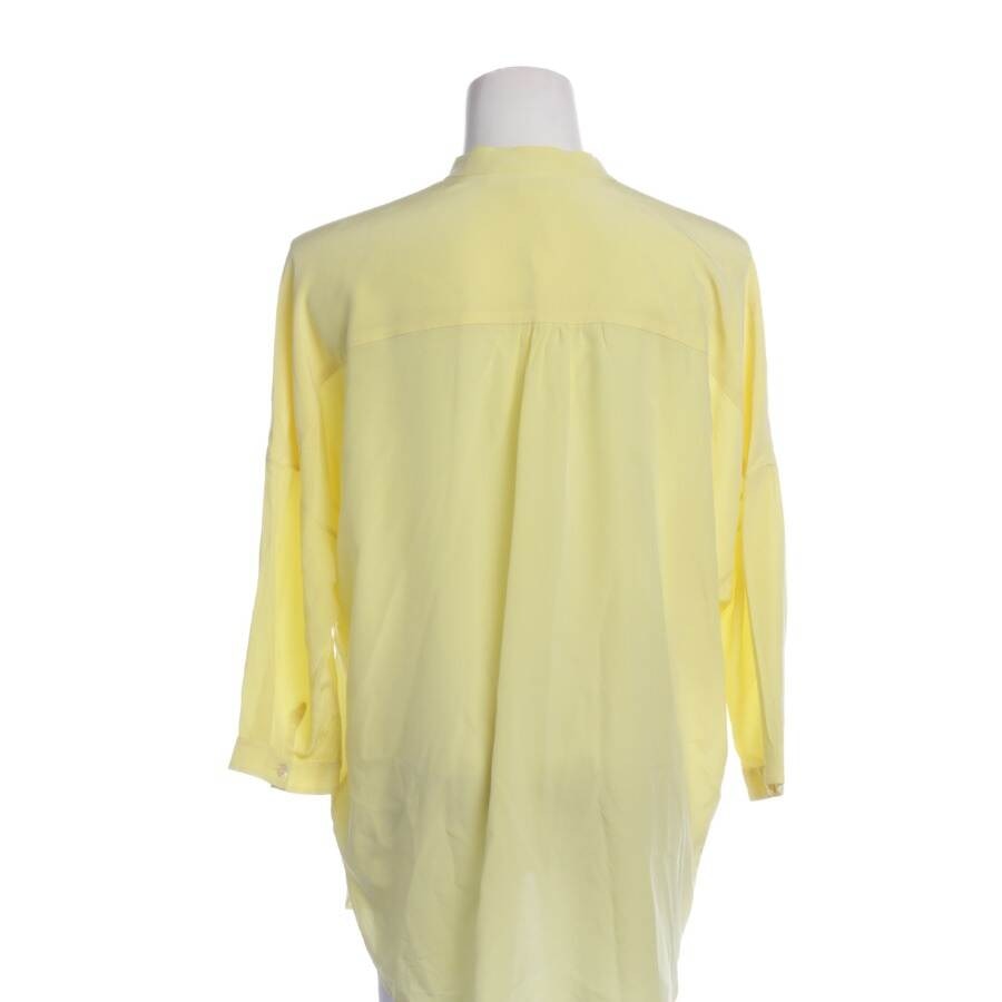Image 2 of Silk Shirt 36 Pastel Yellow in color Yellow | Vite EnVogue